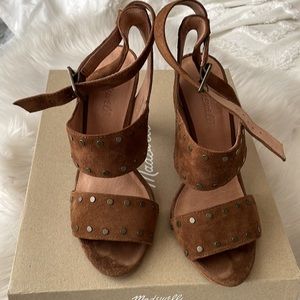 ⭐️HP! REDUCED! ⬇️ Madewell chestnut brown suede sandals